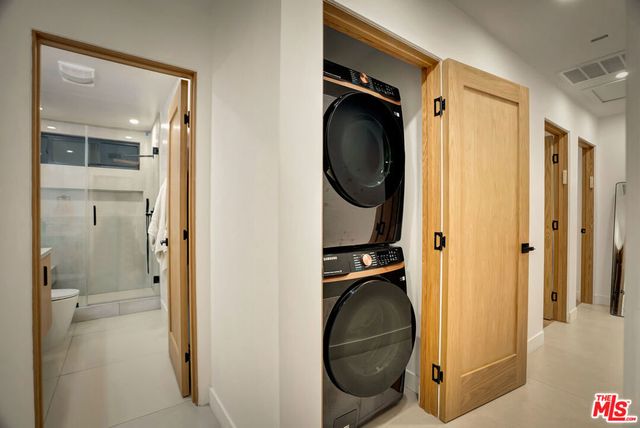 23343 Hartland Street, West Hills, CA 91307