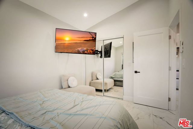 23343 Hartland Street, West Hills, CA 91307