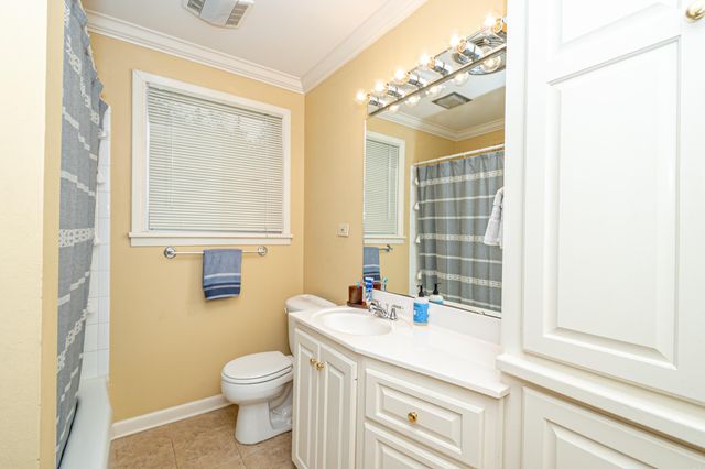 484 Elaine Ave, Camden, AR 71701