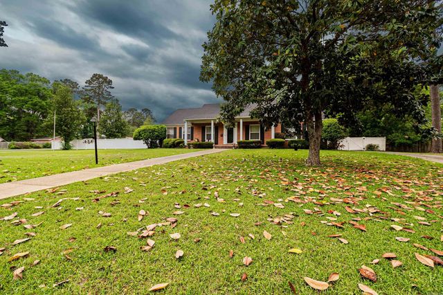 484 Elaine Ave, Camden, AR 71701