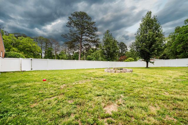 484 Elaine Ave, Camden, AR 71701