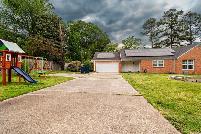 484 Elaine Ave, Camden, AR 71701