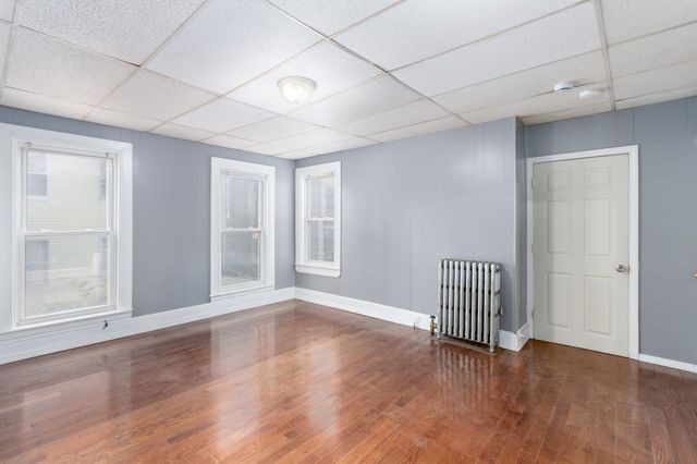 124 Belmont St, Worcester, MA 01605