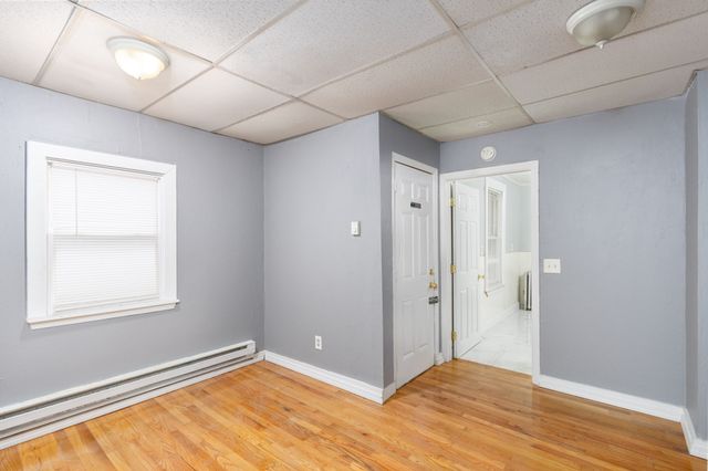 124 Belmont St, Worcester, MA 01605