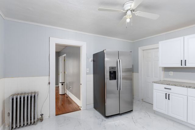 124 Belmont St, Worcester, MA 01605