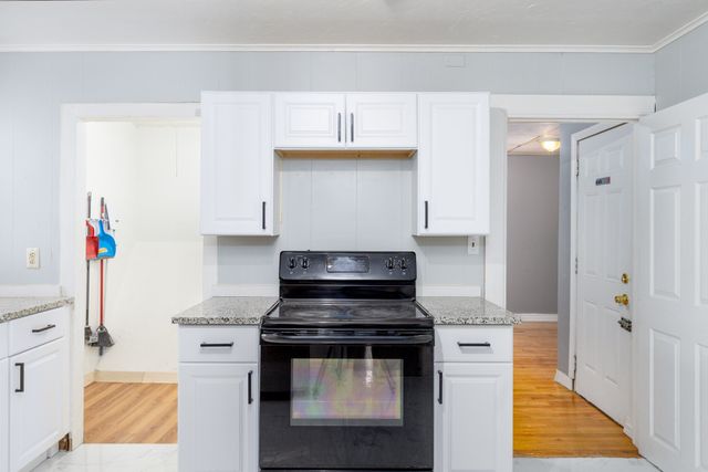 124 Belmont St, Worcester, MA 01605