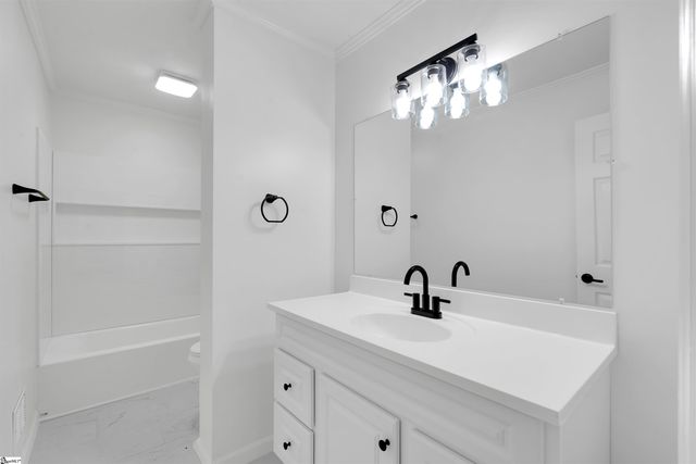 212 Barrett Drive, Mauldin, SC 29662