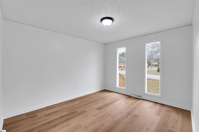 212 Barrett Drive, Mauldin, SC 29662