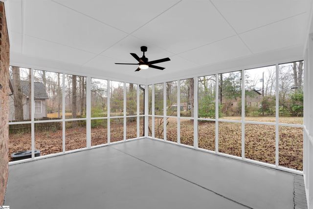 212 Barrett Drive, Mauldin, SC 29662