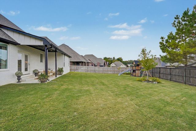 414 N 84th Place, Broken Arrow, OK 74014