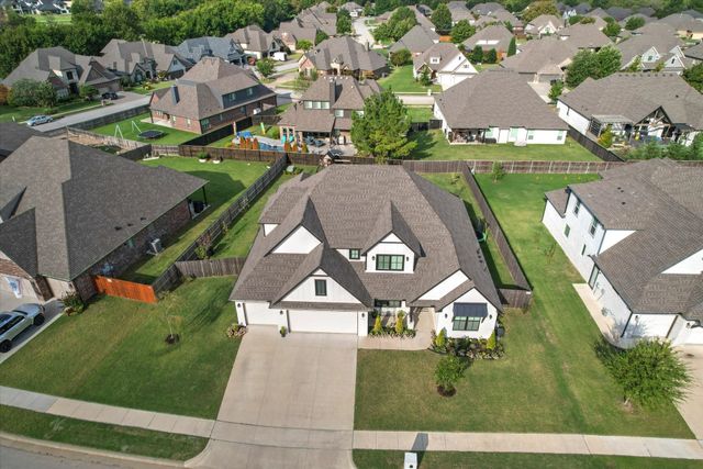 414 N 84th Place, Broken Arrow, OK 74014