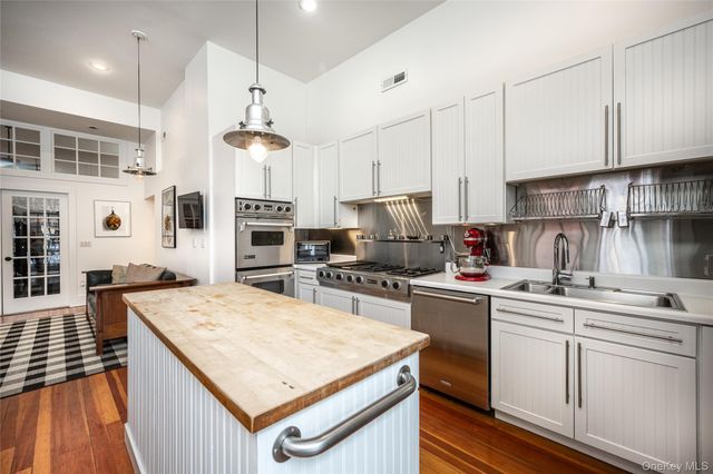 132 Honeywell Lane, Hyde Park, NY 12538