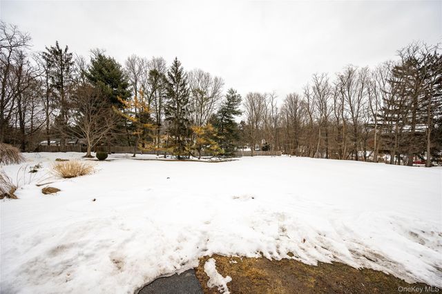 132 Honeywell Lane, Hyde Park, NY 12538