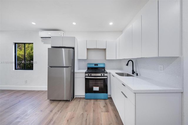 6911 NW 4th Ct C, Miami, FL 33150