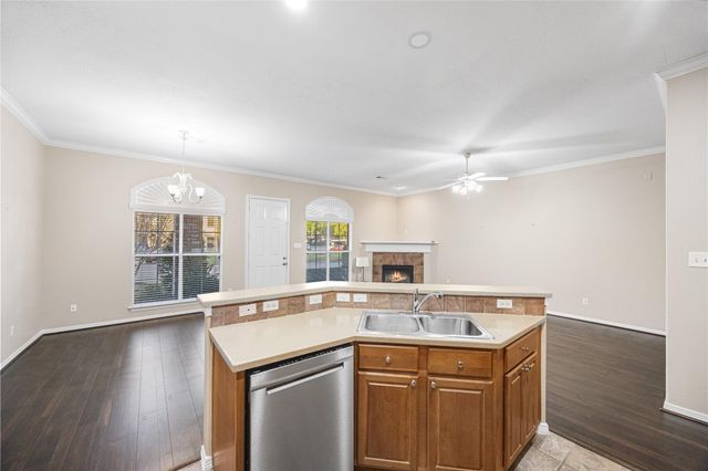 12755 Mill Ridge Drive 703, Cypress, TX 77429