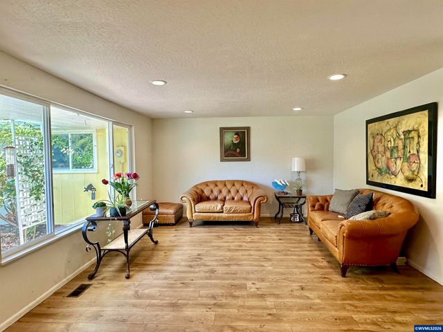 2935 NW Taft Av, Corvallis, OR 97330