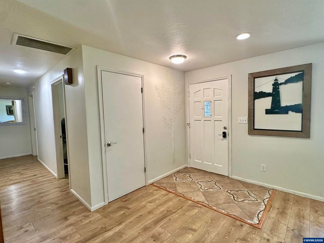 2935 NW Taft Av, Corvallis, OR 97330