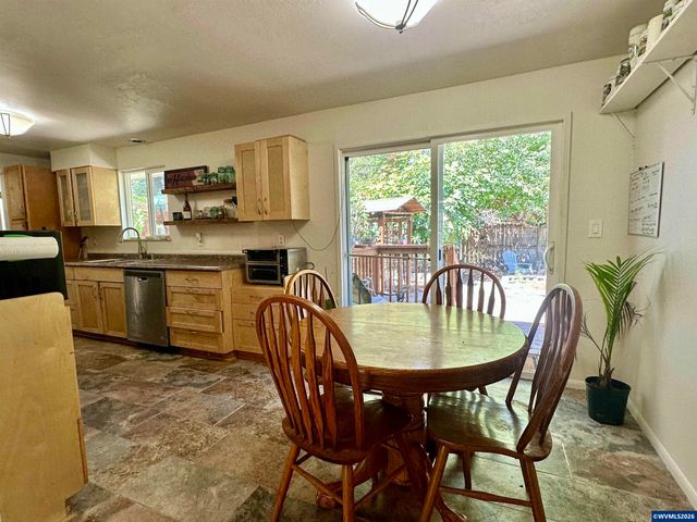 2935 NW Taft Av, Corvallis, OR 97330