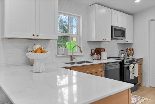 3116 252nd Street E, Spanaway, WA 98387