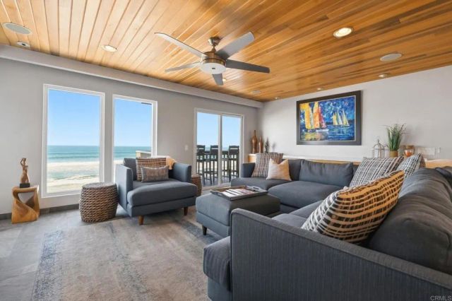 1129 S Pacific Street A, Oceanside, CA 92054
