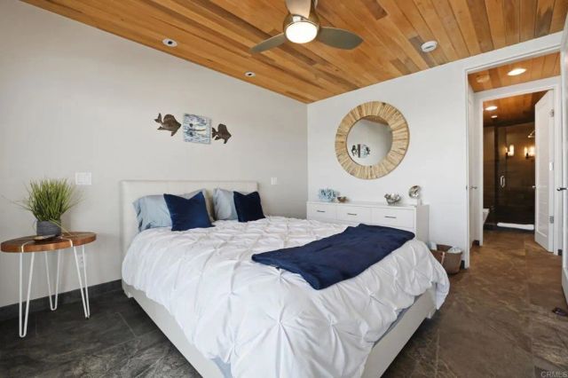 1129 S Pacific Street A, Oceanside, CA 92054