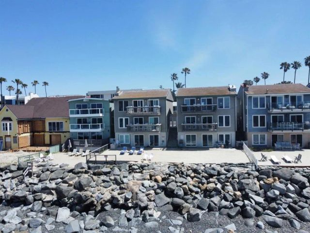 1129 S Pacific Street A, Oceanside, CA 92054