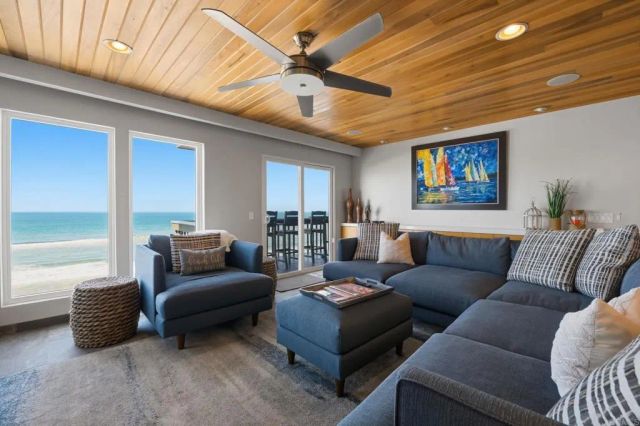 1129 S Pacific Street A, Oceanside, CA 92054