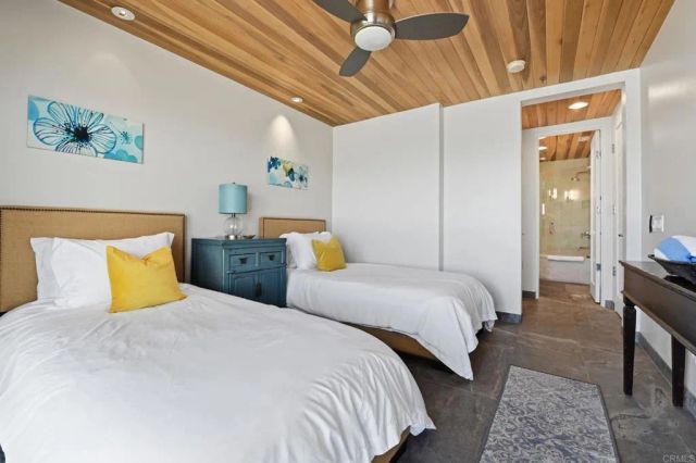 1129 S Pacific Street A, Oceanside, CA 92054