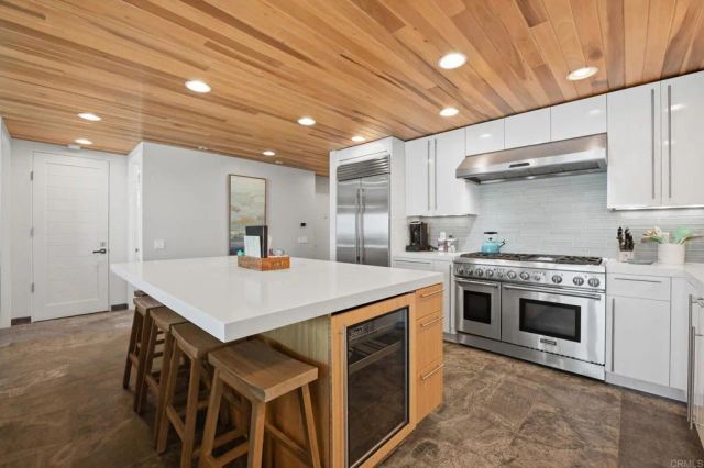 1129 S Pacific Street A, Oceanside, CA 92054