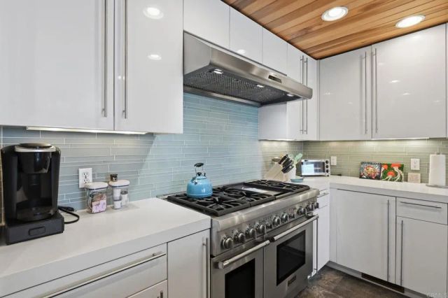 1129 S Pacific Street A, Oceanside, CA 92054