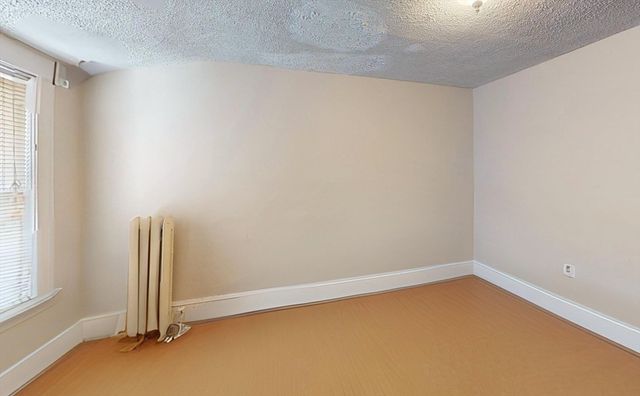 16 Templeton Pkwy 3, Watertown, MA 02472