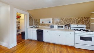 16 Templeton Pkwy 3, Watertown, MA 02472
