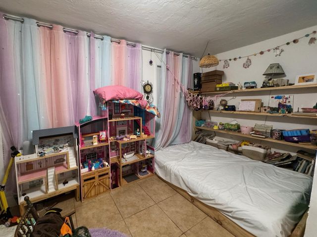 5726 Douglas Street, Hollywood, FL 33021