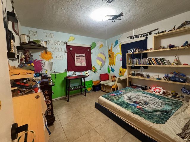 5726 Douglas Street, Hollywood, FL 33021