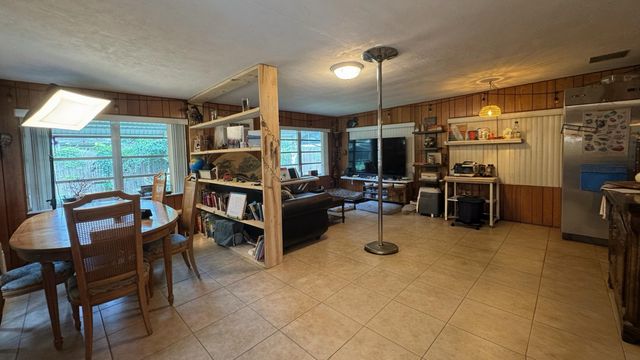 5726 Douglas Street, Hollywood, FL 33021