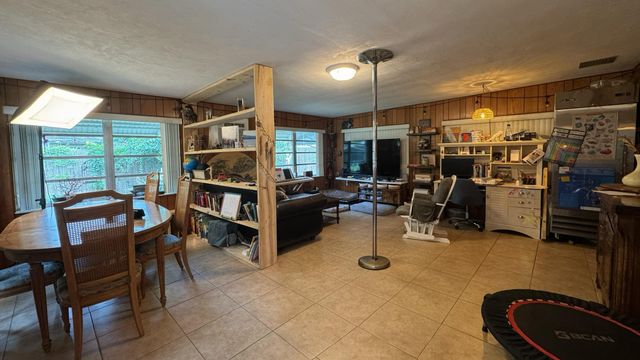 5726 Douglas Street, Hollywood, FL 33021