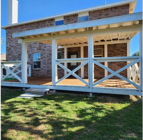 715 Daughters Drive, Burleson, TX 76028