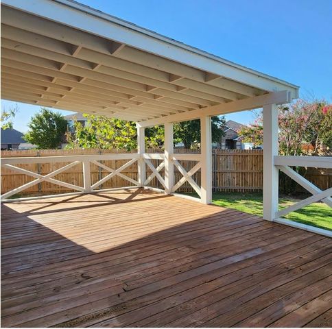 715 Daughters Drive, Burleson, TX 76028