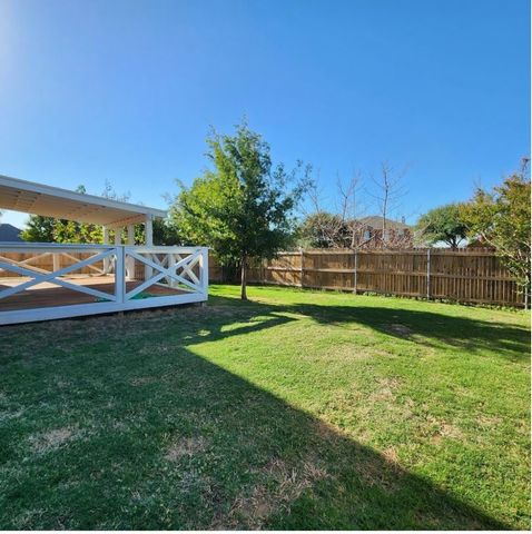 715 Daughters Drive, Burleson, TX 76028
