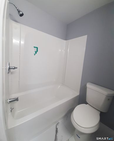 21 Third Street 5B, Waterbury, CT 06708