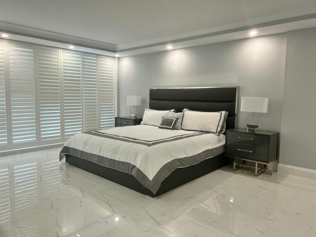 3546 S Ocean Boulevard 405, South Palm Beach, FL 33480