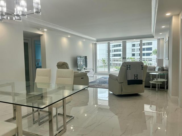 3546 S Ocean Boulevard 405, South Palm Beach, FL 33480