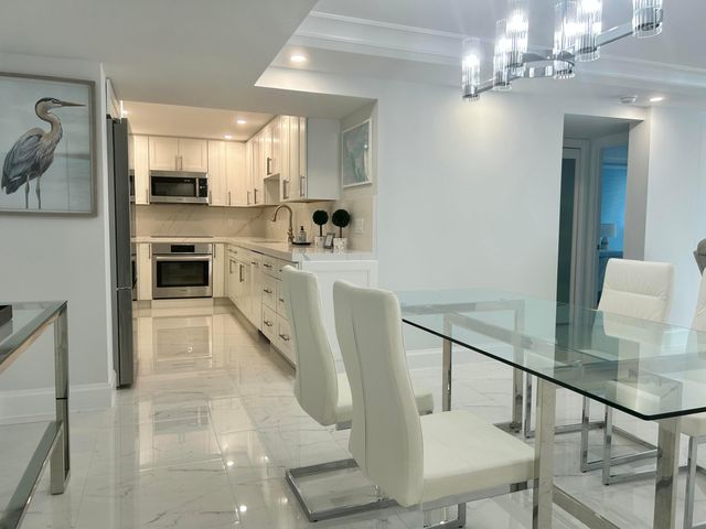 3546 S Ocean Boulevard 405, South Palm Beach, FL 33480