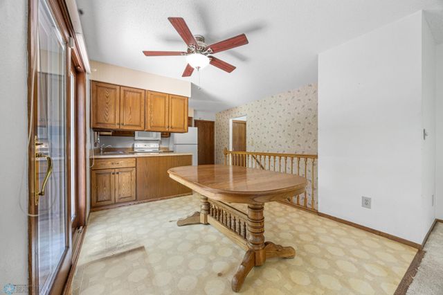 2838 Westgate Drive S, Fargo, ND 58103