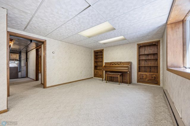 2838 Westgate Drive S, Fargo, ND 58103
