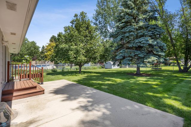 2838 Westgate Drive S, Fargo, ND 58103