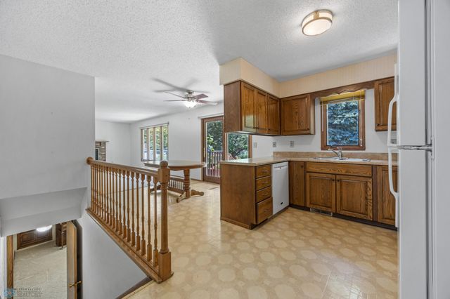 2838 Westgate Drive S, Fargo, ND 58103