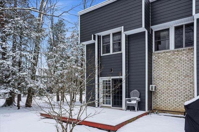 8 Timber Ln Unit 16, South Burlington, VT 05403