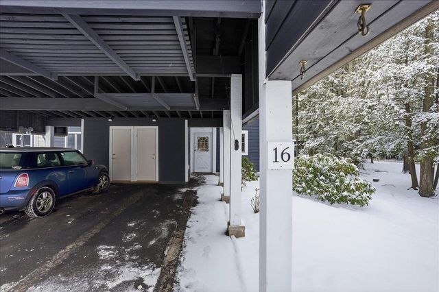 8 Timber Ln Unit 16, South Burlington, VT 05403
