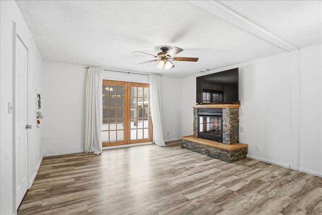 8 Timber Ln Unit 16, South Burlington, VT 05403